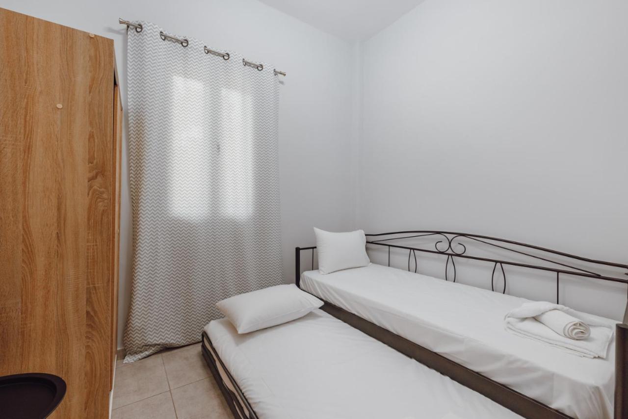 Thalassa Almyros Apartments Verga Kalamata Exterior photo