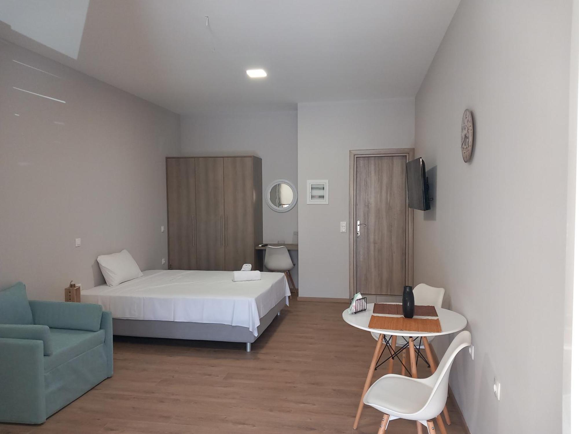 Thalassa Almyros Apartments Verga Kalamata Exterior photo